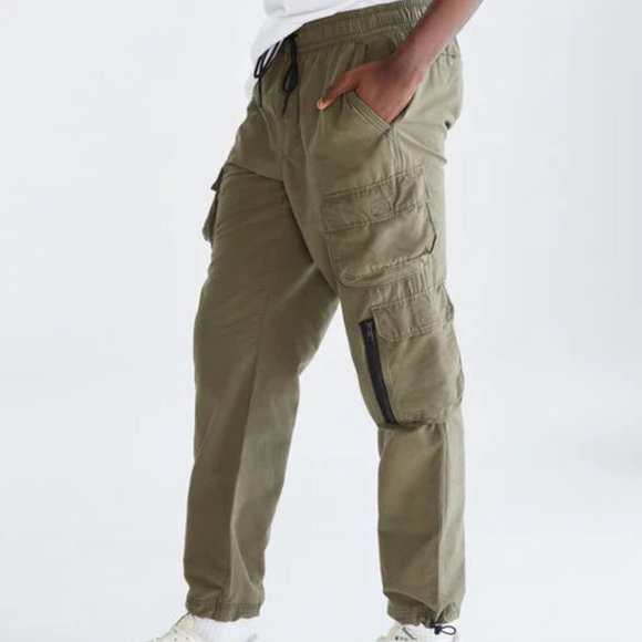 NEW,  Aeropostale Utility Cargo Pants - Picture 1 of 9